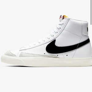 Nike Blazer Mid 77’ WOMENS shoe